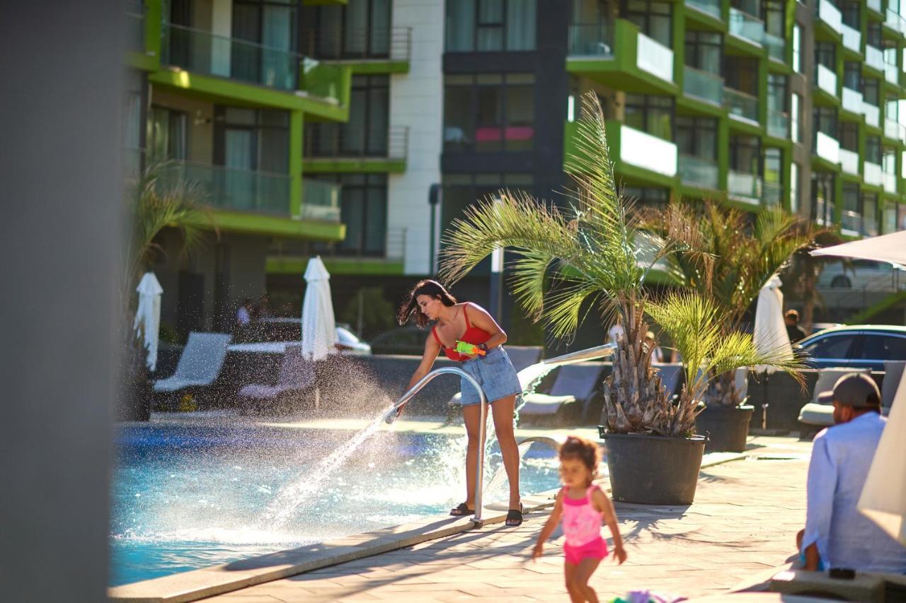 MeliSea ApartHotel Alezzi Beach Năvodari Exterior foto