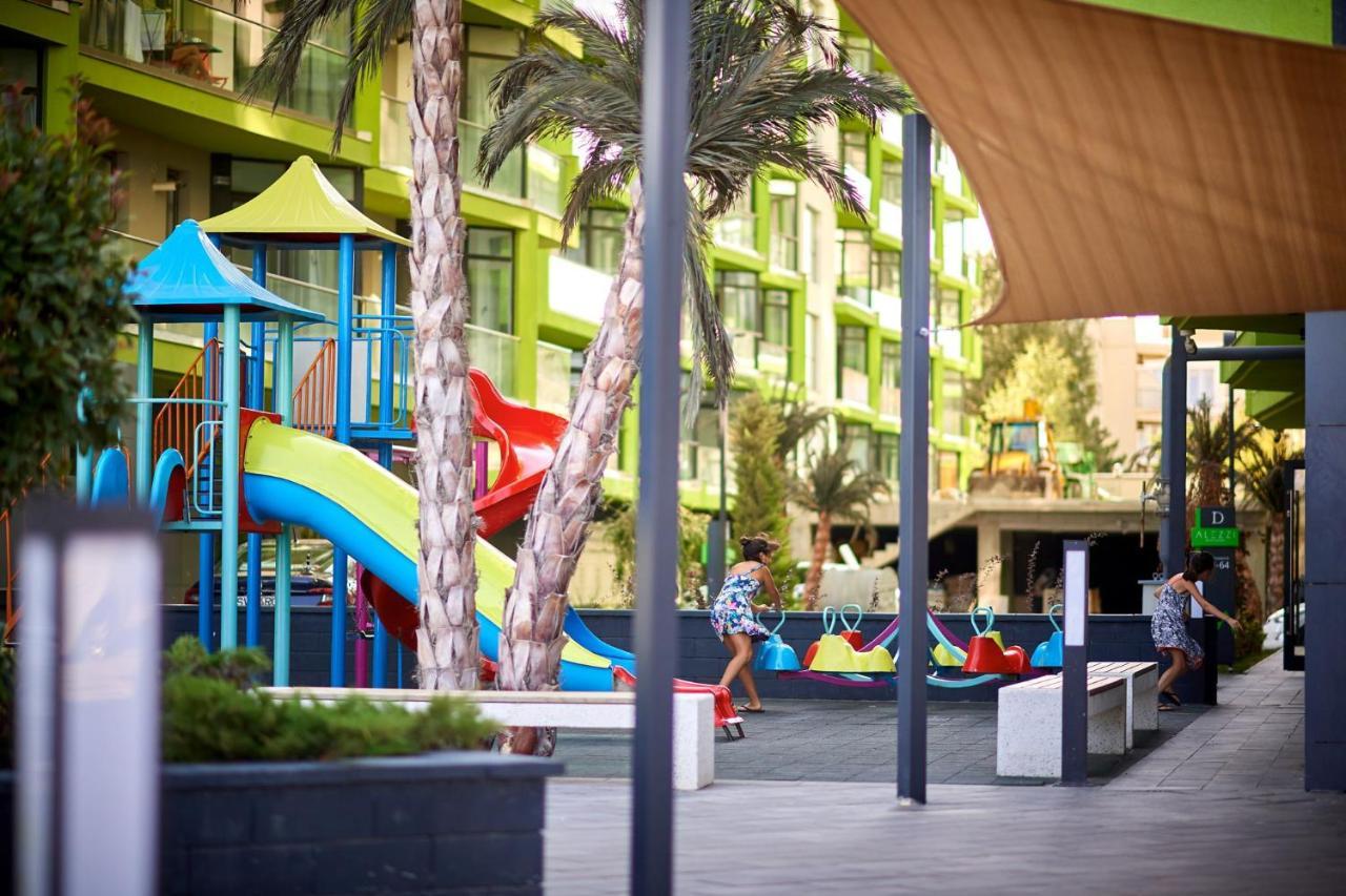 MeliSea ApartHotel Alezzi Beach Năvodari Exterior foto